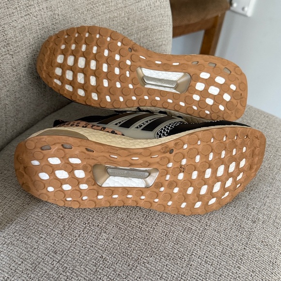 adidas Ultraboost 1.0 Leopard - Picture 15 of 15